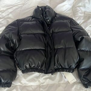 Black Cropped Puffer Coat Commense